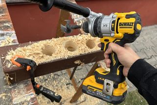 Levná vs. drahá aku vrtačka 2026: Porovnali jsme Parkside vs DeWalt, rozdíl nás spíš překvapil